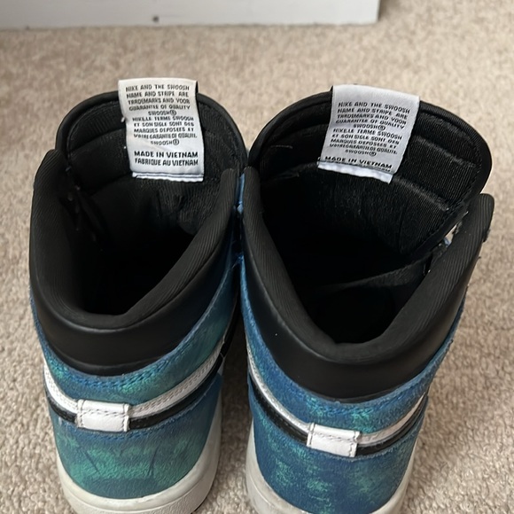 Nike shoes, grandeur junior US 5.5 - Picture 5 of 7